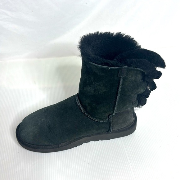 Ugg Bailey Boots with Corduroy Bows - Picture 9 of 10